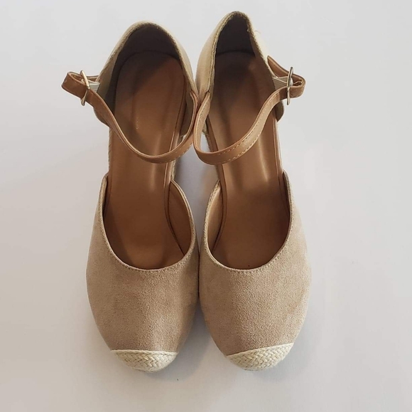 Shoes - Espadrille Wedge Sandal,Tan. Size 9.